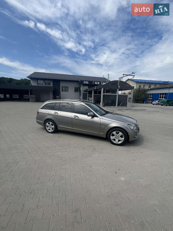 Универсал Mercedes-Benz C-Class 2008 в Ивано-Франковске