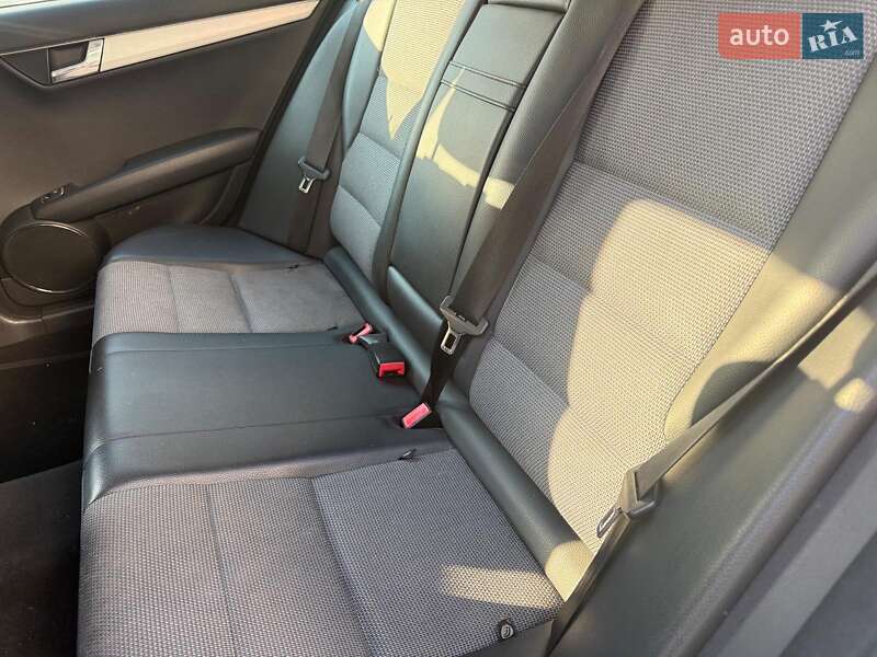 Универсал Mercedes-Benz C-Class 2008 в Одессе