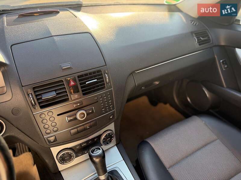 Универсал Mercedes-Benz C-Class 2008 в Одессе