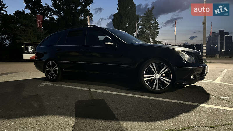 Универсал Mercedes-Benz C-Class 2007 в Киеве