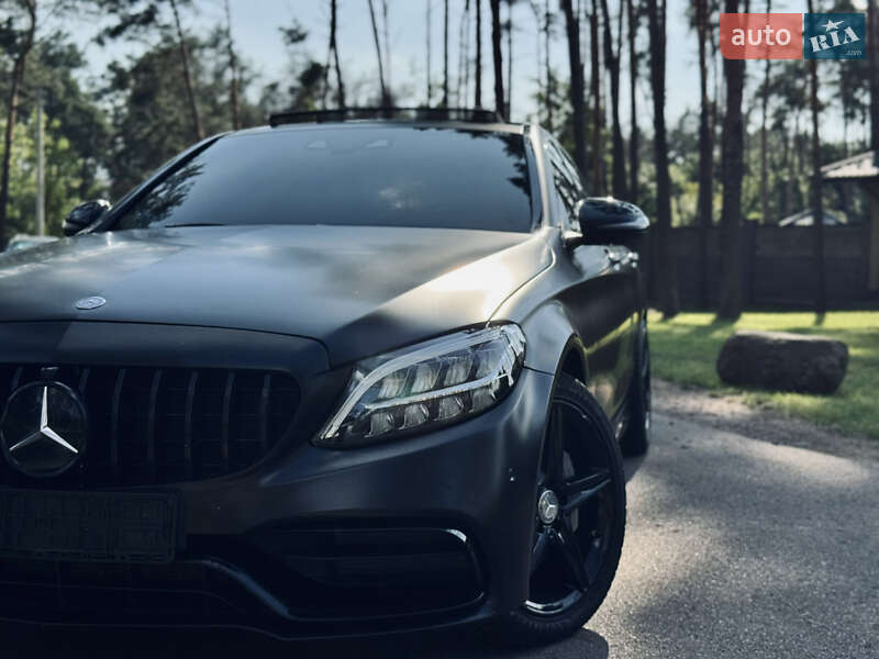 Седан Mercedes-Benz C-Class 2015 в Києві