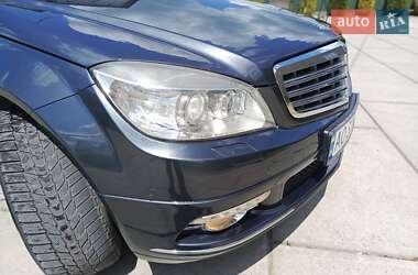Седан Mercedes-Benz C-Class 2009 в 