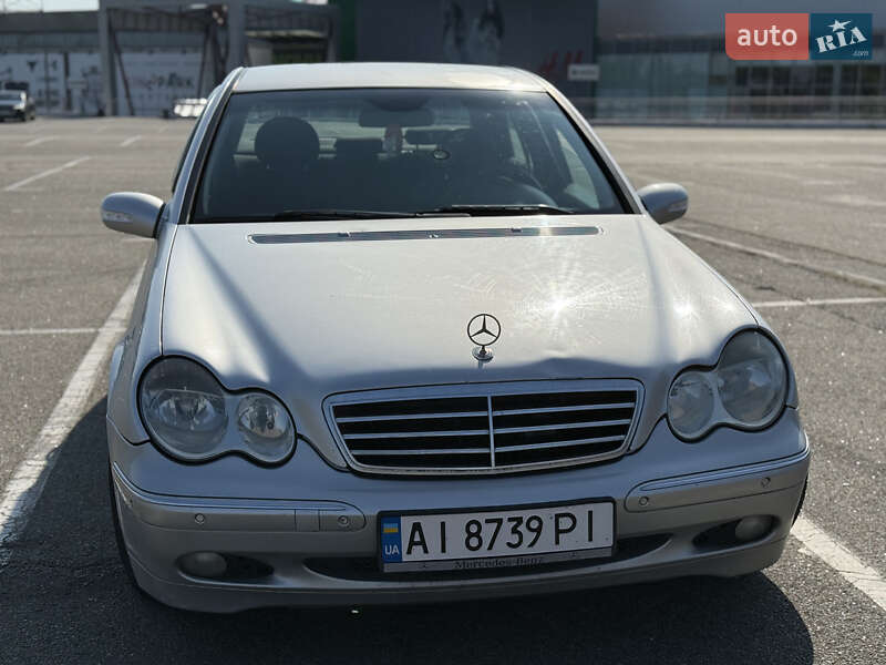 Седан Mercedes-Benz C-Class 2003 в Киеве фото 4 Седан Mercedes-Benz C-Class 2003 в Киеве