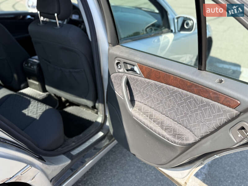 Седан Mercedes-Benz C-Class 2003 в Киеве фото 14 Седан Mercedes-Benz C-Class 2003 в Киеве