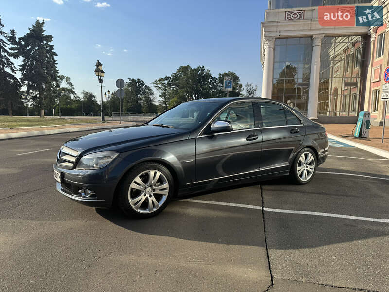 Mercedes-Benz C-Class 2008
