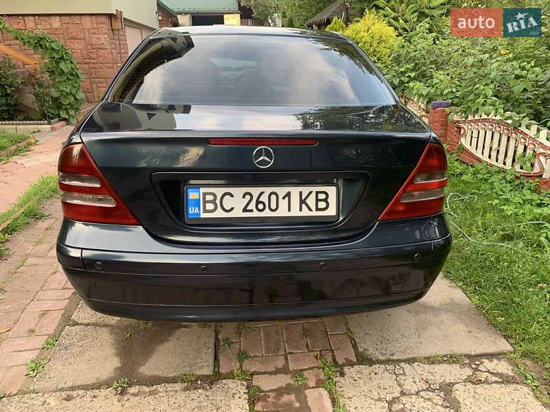 Седан Mercedes-Benz C-Class 2001 в Львове