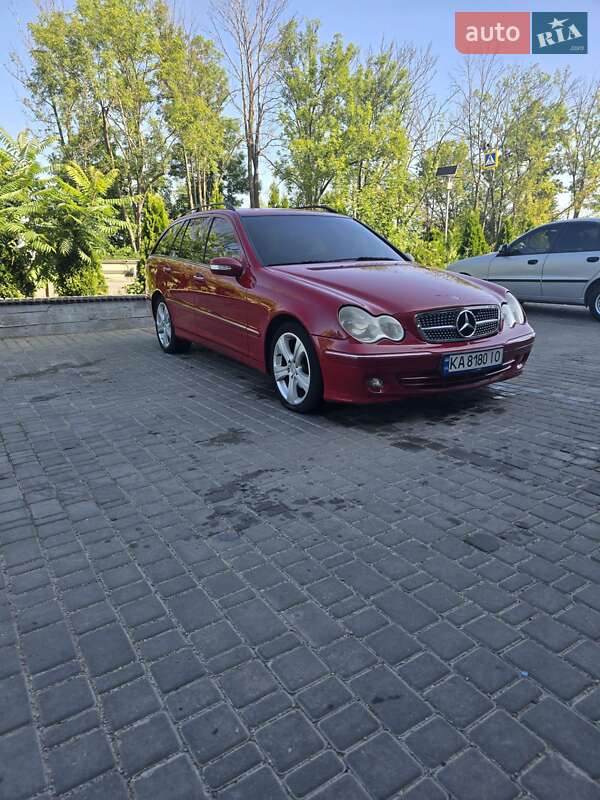 Универсал Mercedes-Benz C-Class 2004 в Виннице