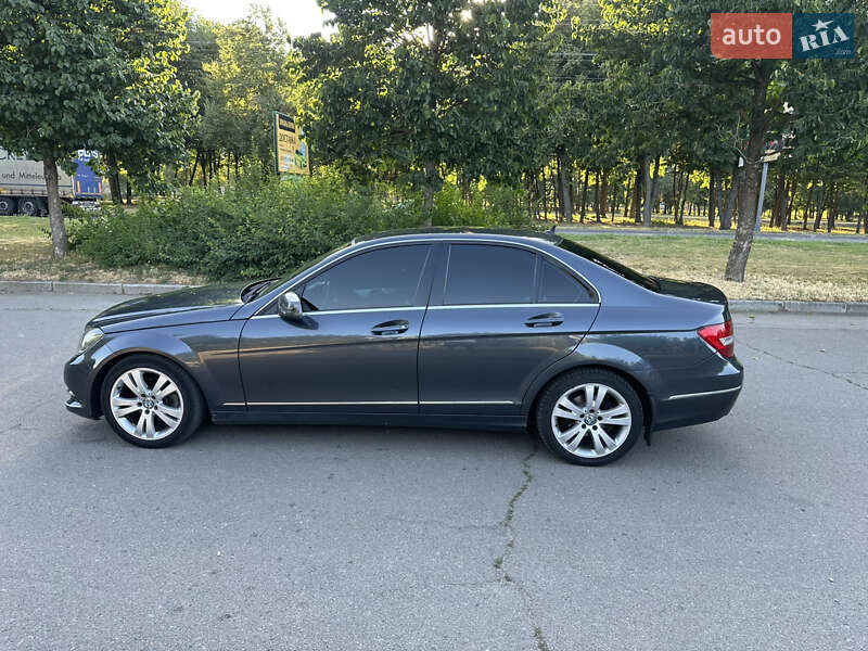 Седан Mercedes-Benz C-Class 2013 в Киеве