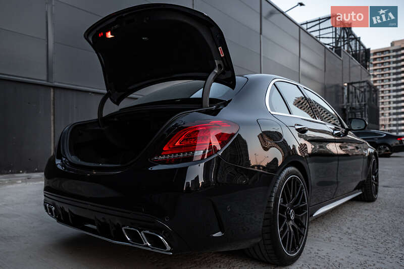 Седан Mercedes-Benz C-Class 2019 в Киеве