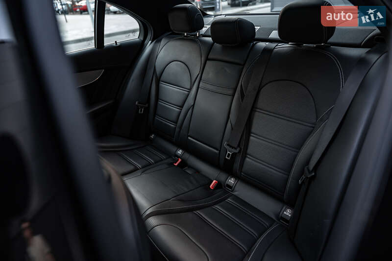 Седан Mercedes-Benz C-Class 2019 в Києві