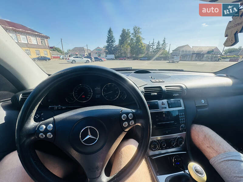 Купе Mercedes-Benz C-Class 2005 в Гайвороне
