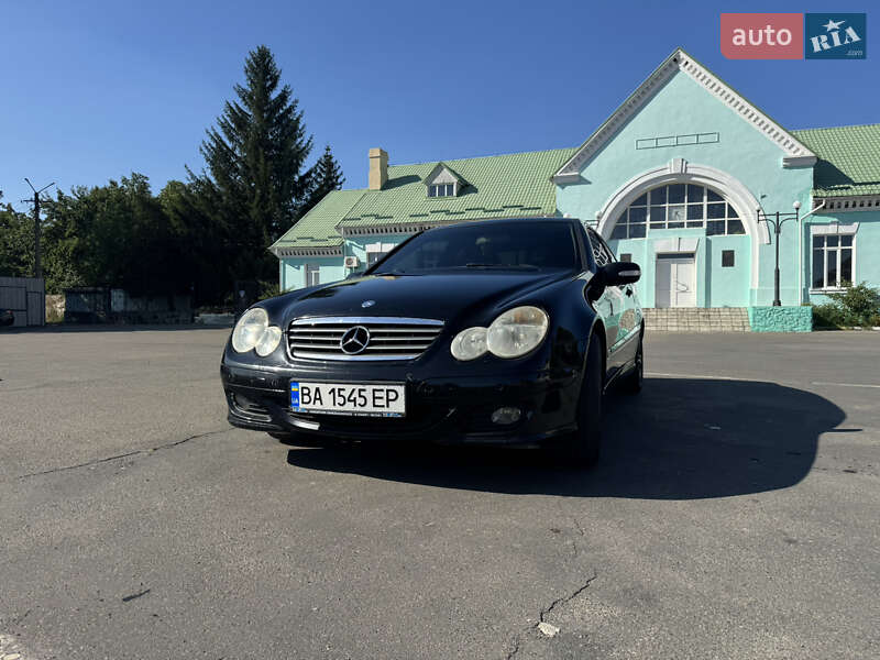 Купе Mercedes-Benz C-Class 2005 в Гайвороне