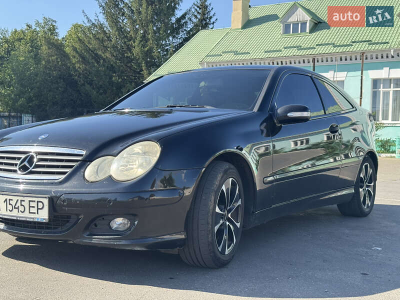 Купе Mercedes-Benz C-Class 2005 в Гайвороне