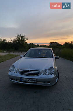 Седан Mercedes-Benz C-Class 2001 в Ровно