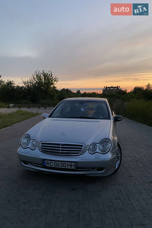 Mercedes-Benz C-Class 2001