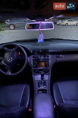 Седан Mercedes-Benz C-Class 2001 в 