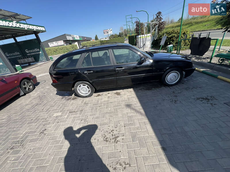 Универсал Mercedes-Benz C-Class 2000 в Виннице