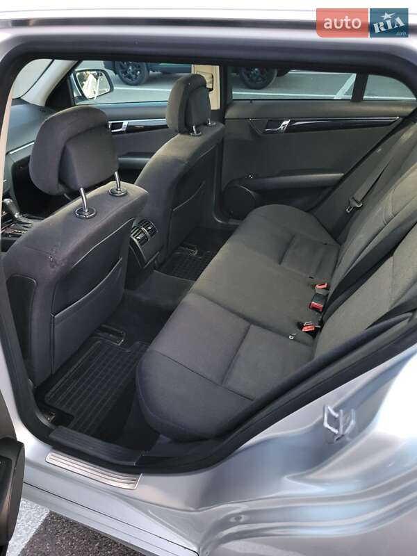Универсал Mercedes-Benz C-Class 2008 в Киеве