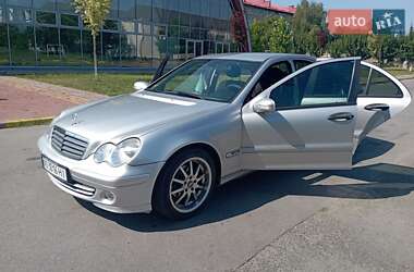 Седан Mercedes-Benz C-Class 2005 в 