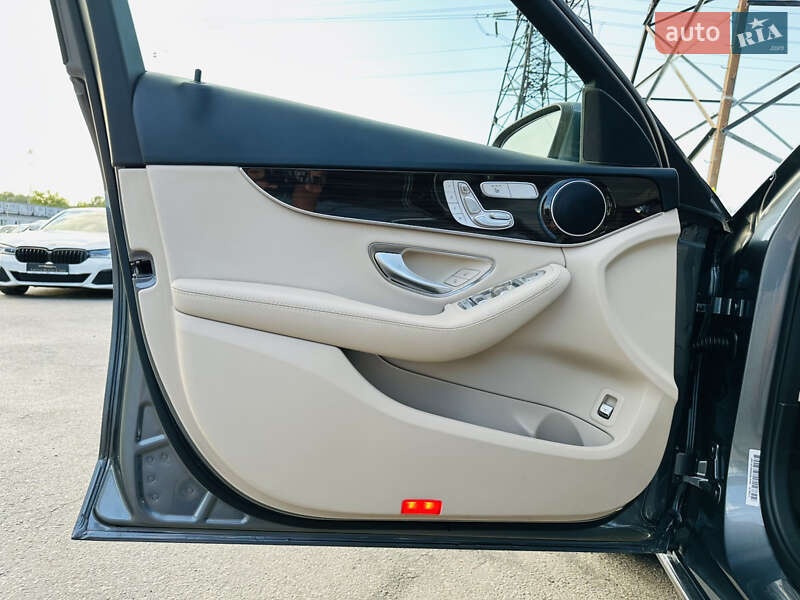 Седан Mercedes-Benz C-Class 2018 в Харькове