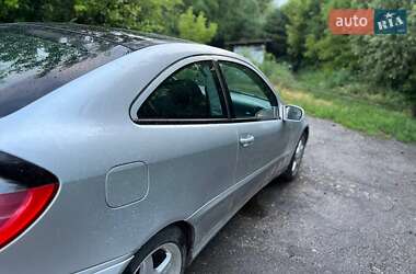 Купе Mercedes-Benz C-Class 2001 в 