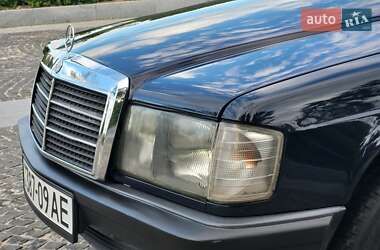 Седан Mercedes-Benz C-Class 1992 в 
