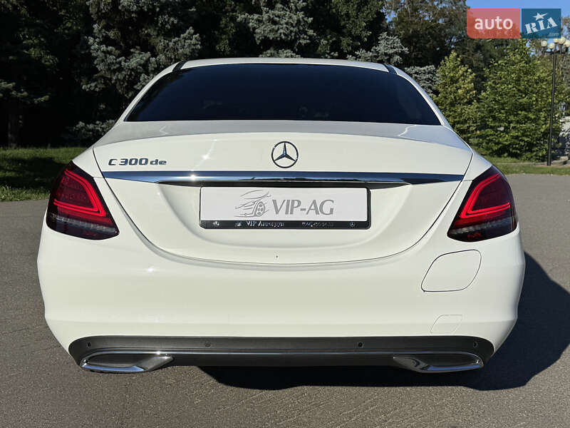 Седан Mercedes-Benz C-Class 2021 в Киеве