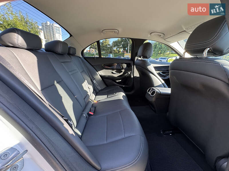 Седан Mercedes-Benz C-Class 2021 в Киеве