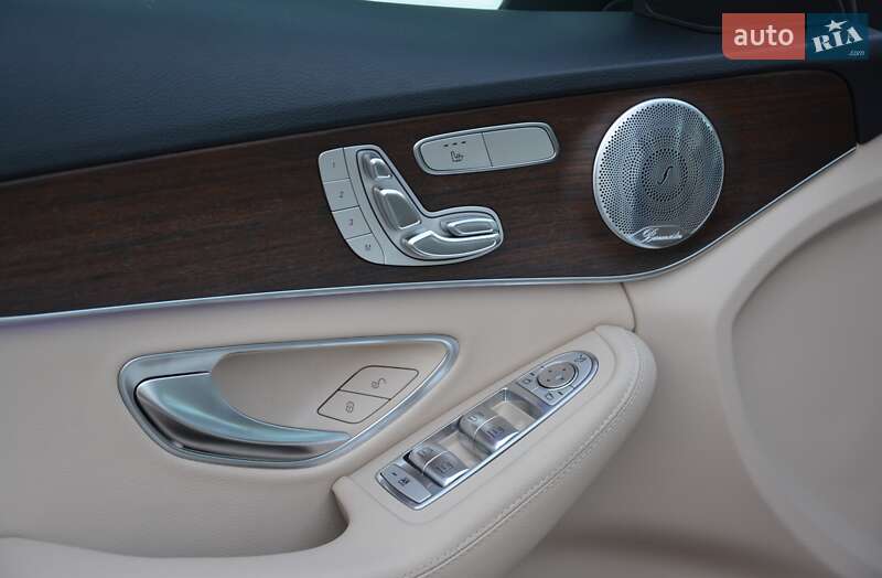 Седан Mercedes-Benz C-Class 2019 в Киеве