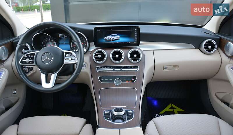 Седан Mercedes-Benz C-Class 2019 в Киеве