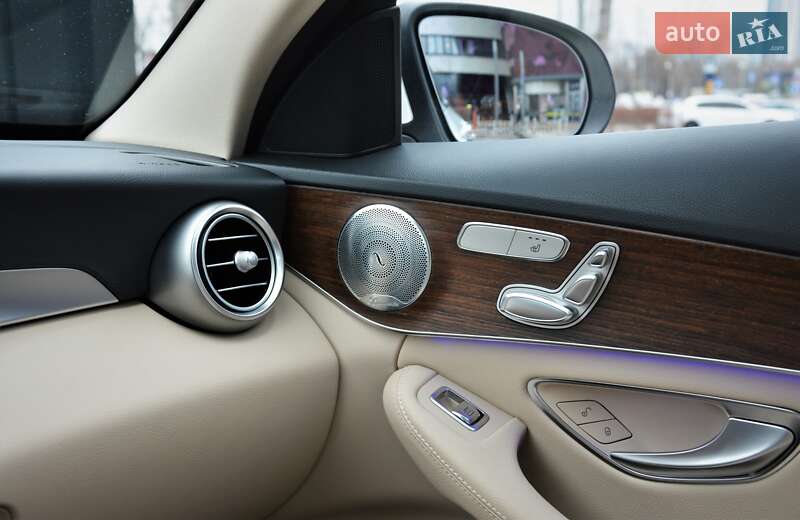 Седан Mercedes-Benz C-Class 2019 в Киеве