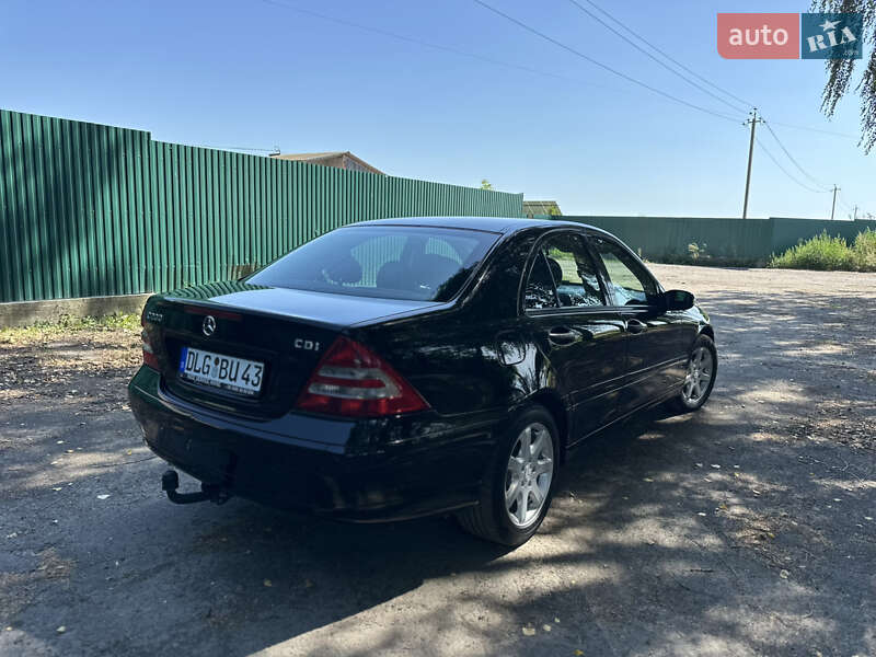 Седан Mercedes-Benz C-Class 2007 в Дубно