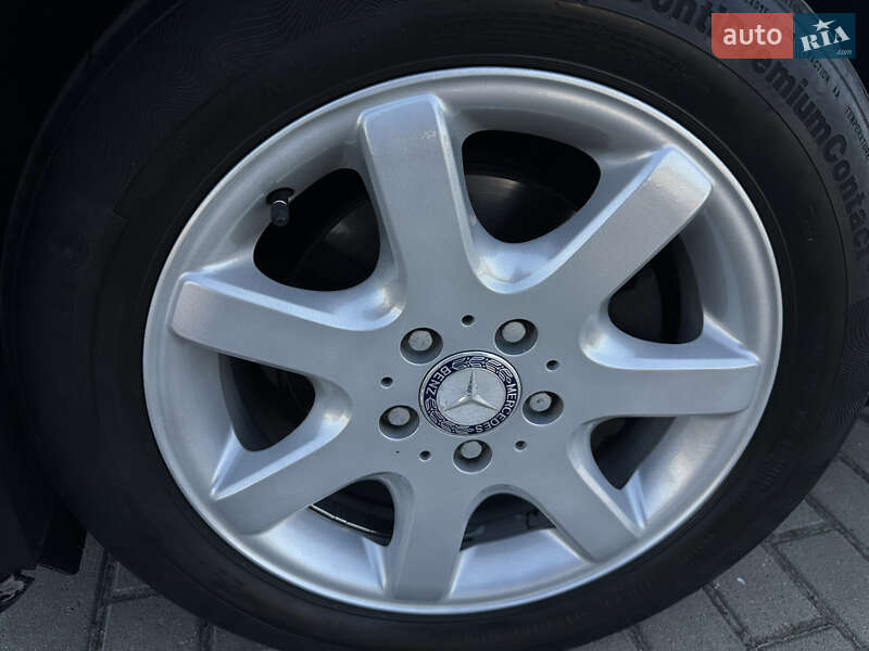 Седан Mercedes-Benz C-Class 2007 в Дубно