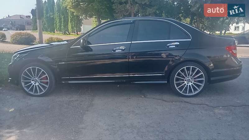 Седан Mercedes-Benz C-Class 2007 в Дубно