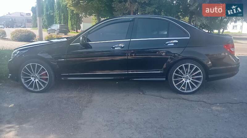 Седан Mercedes-Benz C-Class 2007 в Дубно