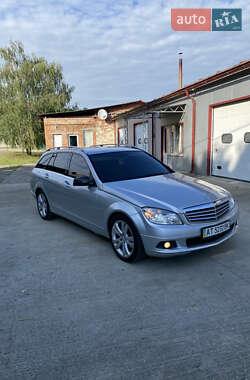 Универсал Mercedes-Benz C-Class 2009 в 