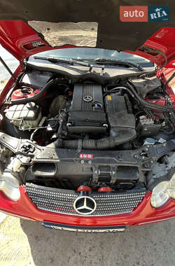 Купе Mercedes-Benz C-Class 2005 в 