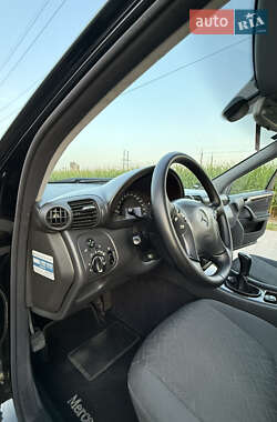 Универсал Mercedes-Benz C-Class 2003 в 
