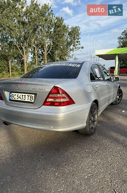 Седан Mercedes-Benz C-Class 2006 в 