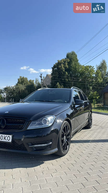 Універсал Mercedes-Benz C-Class 2011 в Бершаді