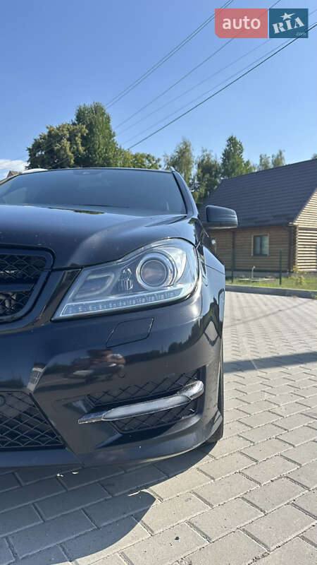 Універсал Mercedes-Benz C-Class 2011 в Бершаді