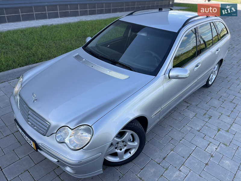 Универсал Mercedes-Benz C-Class 2005 в Ровно