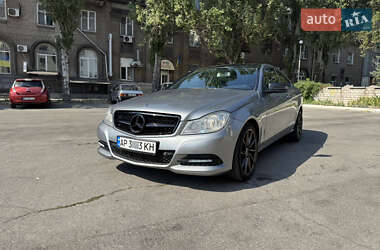 Купе Mercedes-Benz C-Class 2011 в 