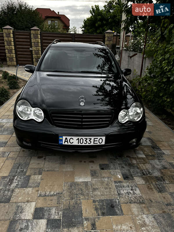 Универсал Mercedes-Benz C-Class 2005 в 