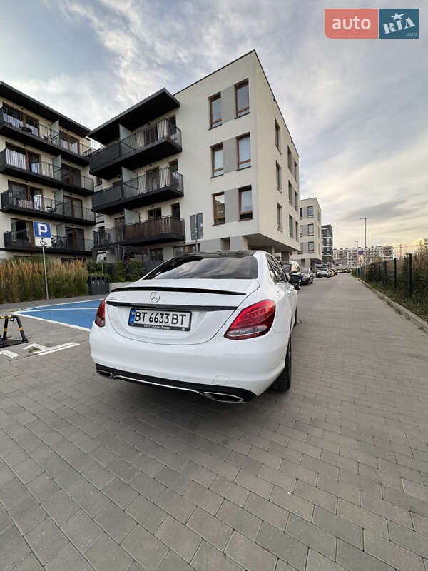 Седан Mercedes-Benz C-Class 2015 в Львове