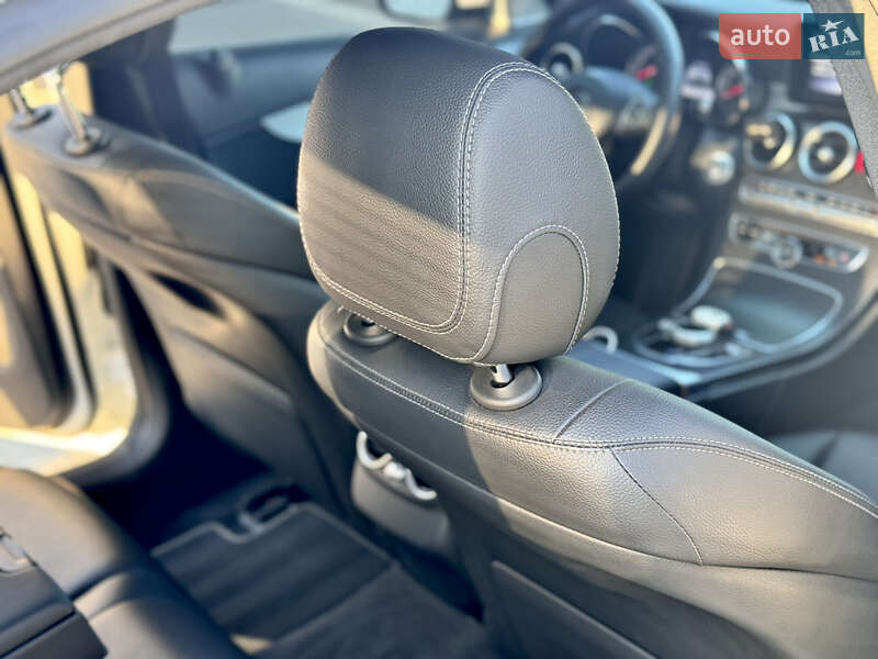 Седан Mercedes-Benz C-Class 2018 в Кропивницькому