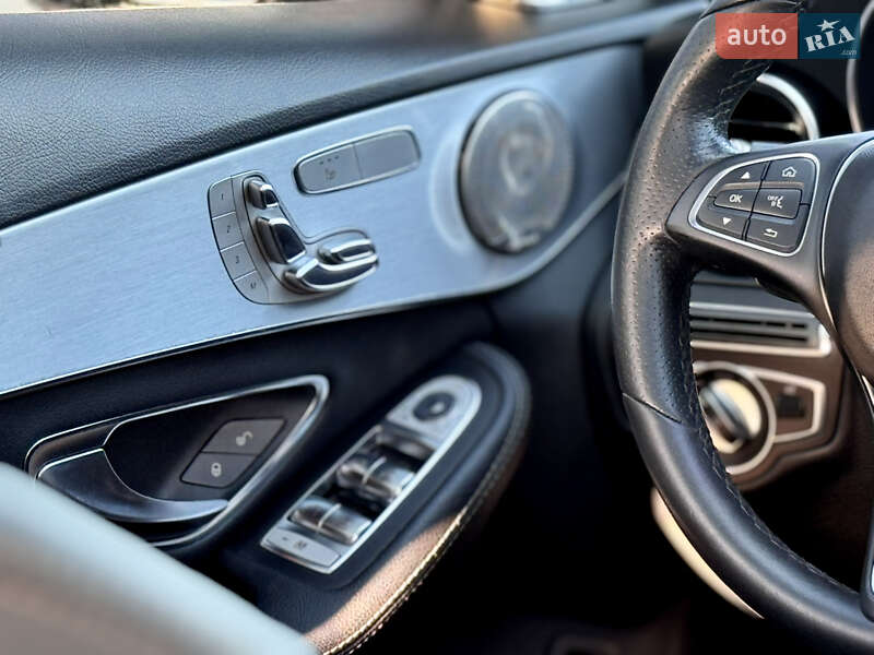 Седан Mercedes-Benz C-Class 2018 в Кропивницькому