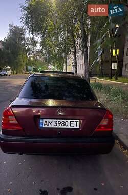 Седан Mercedes-Benz C-Class 1997 в 