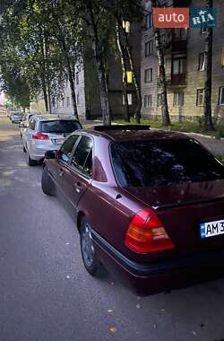 Седан Mercedes-Benz C-Class 1997 в 