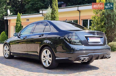Седан Mercedes-Benz C-Class 2012 в Ровно